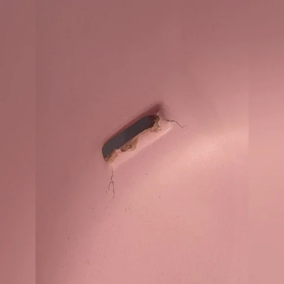 VGUC Baby Bumbo Pink and Cream Baby Seat with Detachable Tray and Safety Straps - Picture 5 of 16